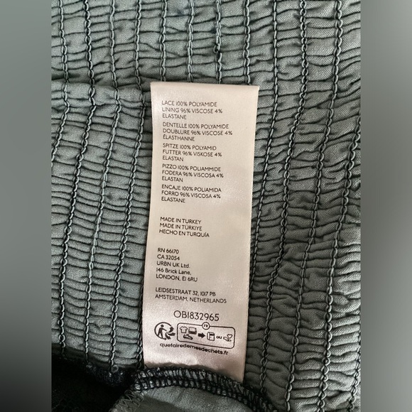 Free People Shape Of You Lace 2 piece Skirt Set in Navy Size Small - Picture 11 of 16